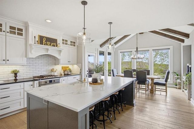 9784 Houston Street, Lenexa, KS 66227