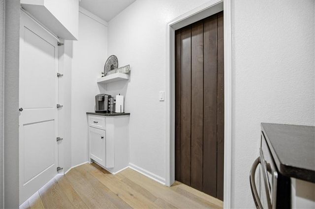 9784 Houston Street, Lenexa, KS 66227