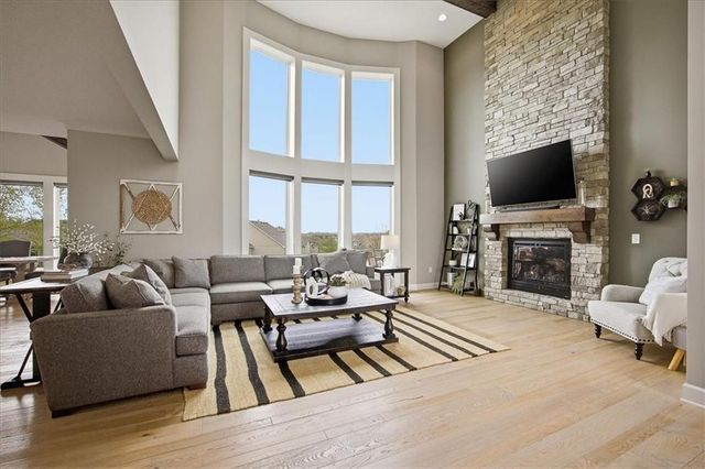 9784 Houston Street, Lenexa, KS 66227