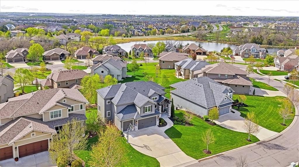 9784 Houston Street, Lenexa, KS 66227