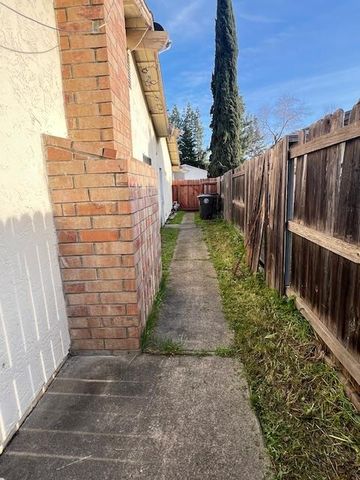 8391 Cranford Way, Citrus Heights, CA 95610