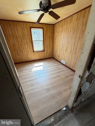 1212 WOOD ST, Burlington, NJ 08016