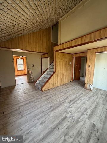 1212 WOOD ST, Burlington, NJ 08016