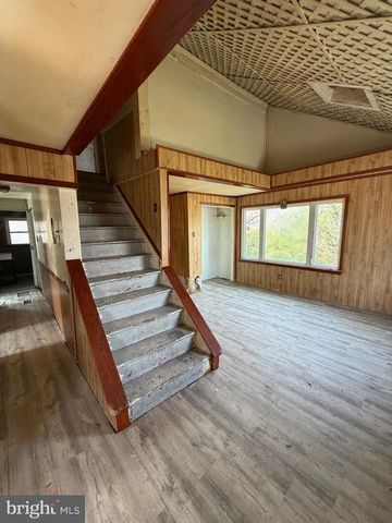 1212 WOOD ST, Burlington, NJ 08016