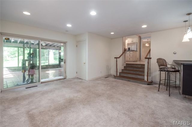 103 Frontenac Forest, Frontenac, MO 63131