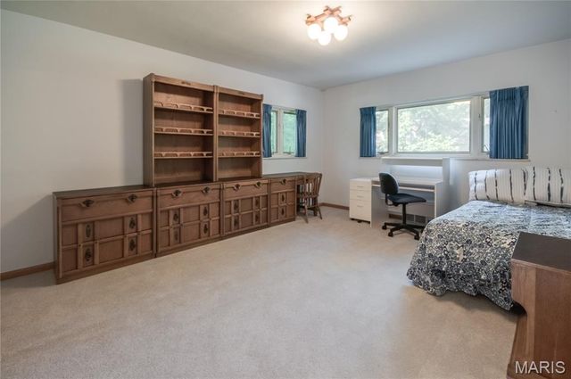 103 Frontenac Forest, Frontenac, MO 63131