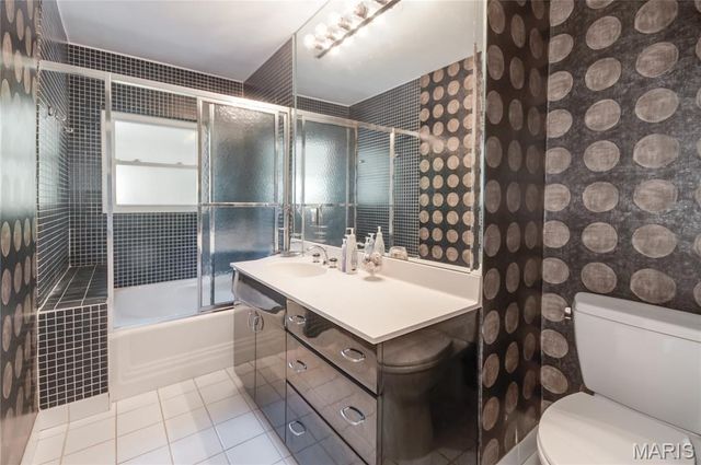 103 Frontenac Forest, Frontenac, MO 63131