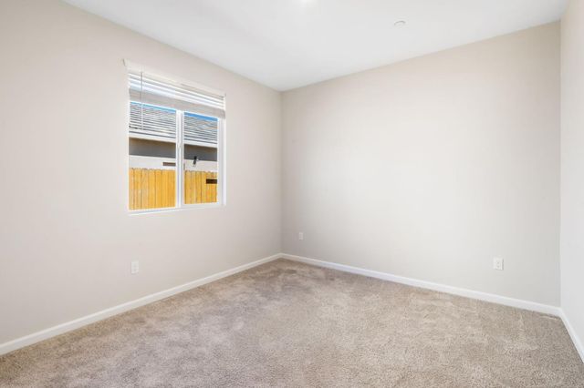 8250 Courage Dr, Sacramento, CA 95829