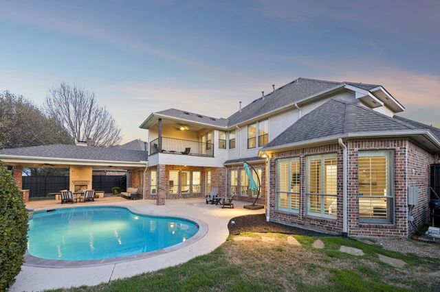 309 Black Walnut Drive, Garland, TX 75044