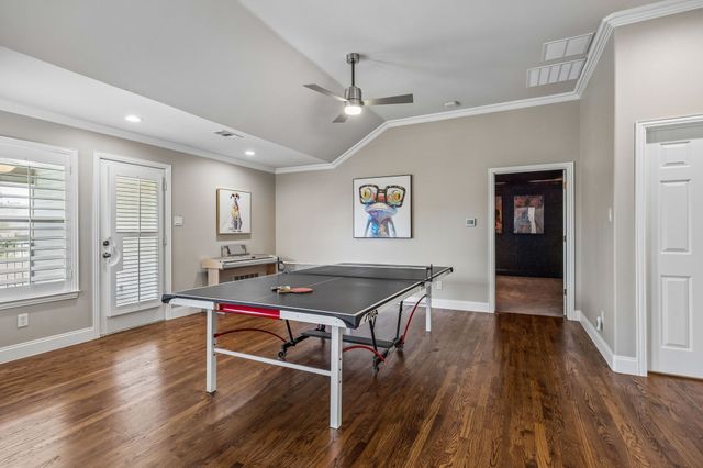 309 Black Walnut Drive, Garland, TX 75044