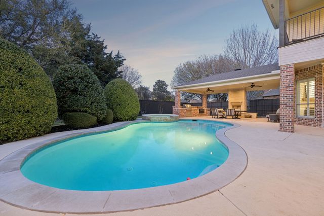 309 Black Walnut Drive, Garland, TX 75044