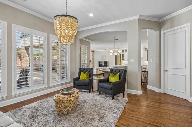 309 Black Walnut Drive, Garland, TX 75044