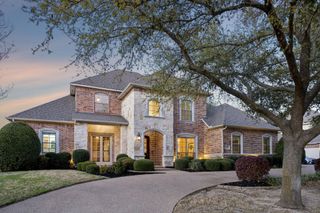 309 Black Walnut Drive, Garland, TX 75044