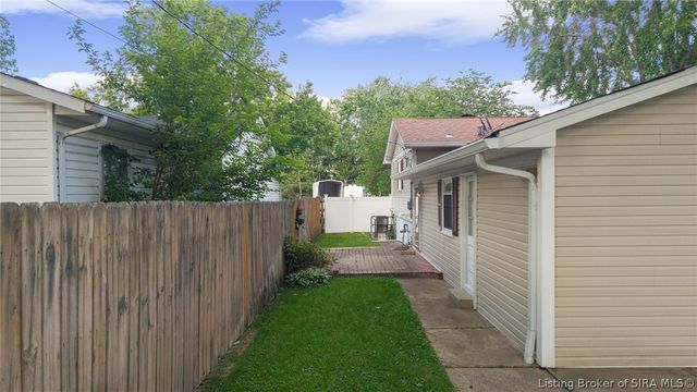 3143 Murr Lane, New Albany, IN 47150