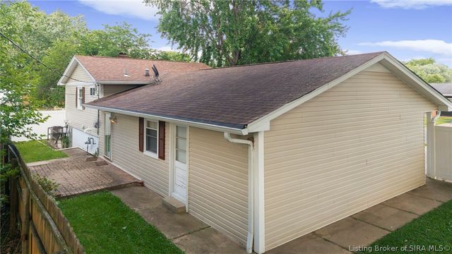 3143 Murr Lane, New Albany, IN 47150
