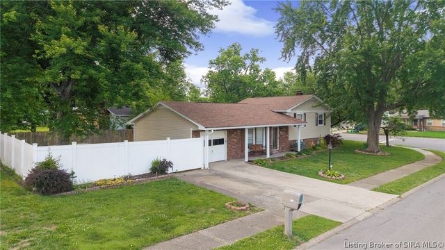 3143 Murr Lane, New Albany, IN 47150