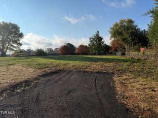 128 Suncrest Street, Johnson City, TN 37615