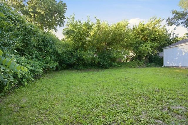 8212 E 111th Terrace, Kansas City, MO 64134