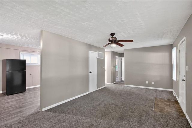 8212 E 111th Terrace, Kansas City, MO 64134