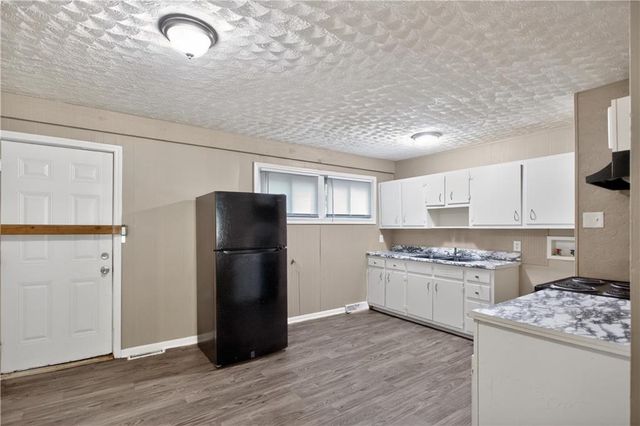 8212 E 111th Terrace, Kansas City, MO 64134