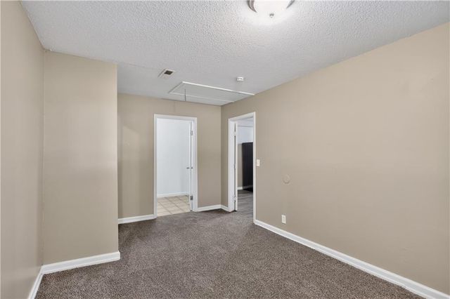 8212 E 111th Terrace, Kansas City, MO 64134