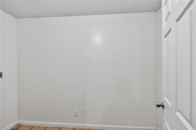 8212 E 111th Terrace, Kansas City, MO 64134