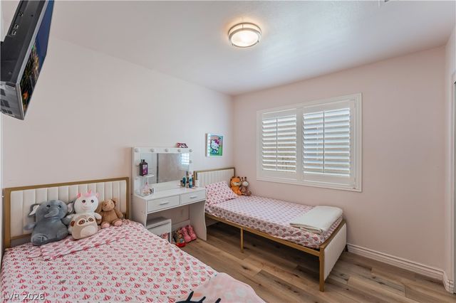 1929 Grand Prairie Avenue, North Las Vegas, NV 89032