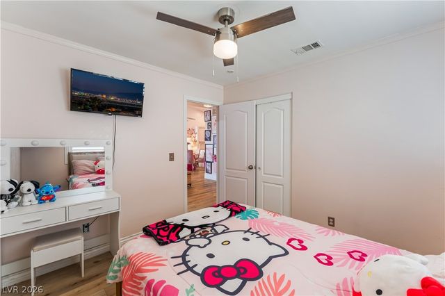 1929 Grand Prairie Avenue, North Las Vegas, NV 89032