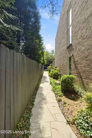 2536 Glenmary Ave, Louisville, KY 40204
