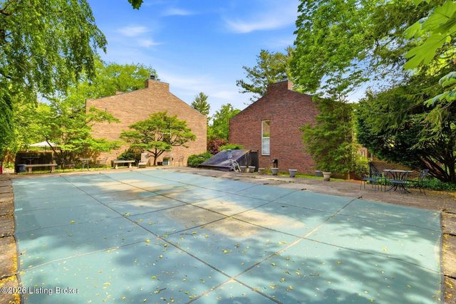 2536 Glenmary Ave, Louisville, KY 40204