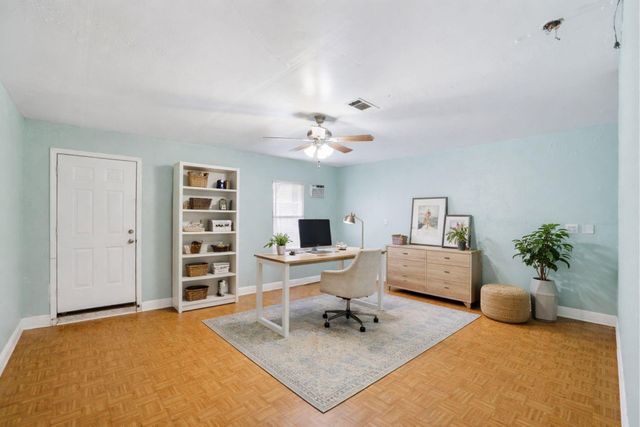 10922 Ivyridge Road, Houston, TX 77043