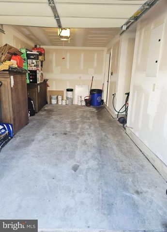 19 ROWAND WAY E, Clementon, NJ 08021