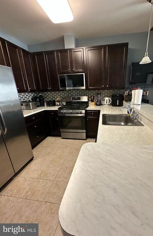 19 ROWAND WAY E, Clementon, NJ 08021