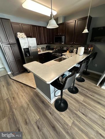 19 ROWAND WAY E, Clementon, NJ 08021