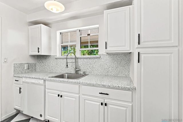 1720 Reed Ave, San Diego, CA 92109