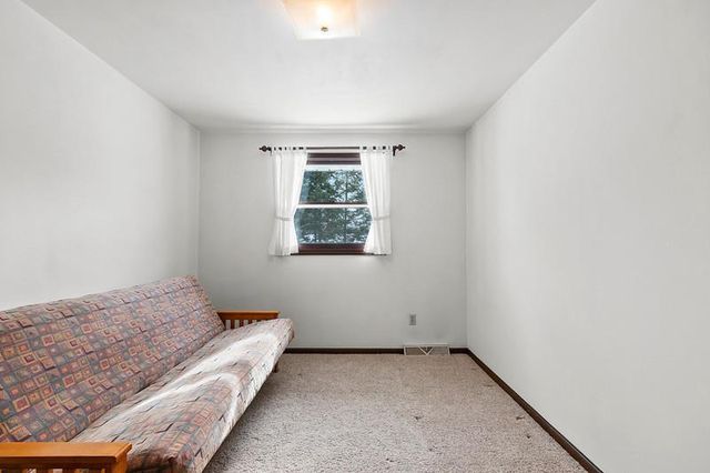 1624 ST CHRISTOPHER COURT, Green Bay, WI 54304