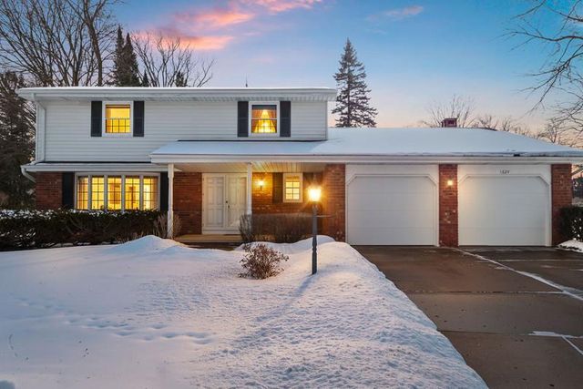 1624 ST CHRISTOPHER COURT, Green Bay, WI 54304