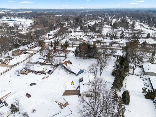 1624 ST CHRISTOPHER COURT, Green Bay, WI 54304