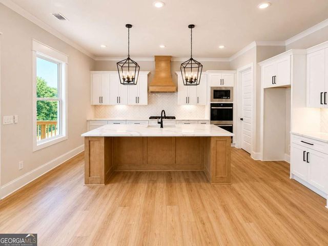 3983 MEADOWLAND Drive, Jefferson, GA 30549