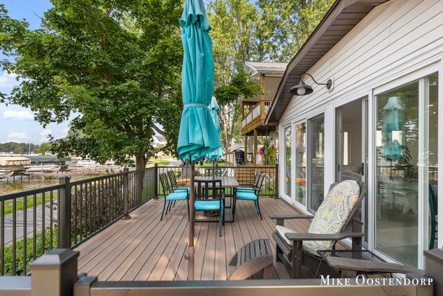 6342 Lakeshore Drive, Saranac, MI 48881