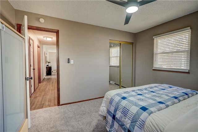 2204 Keystone Place, Blue Springs, MO 64014