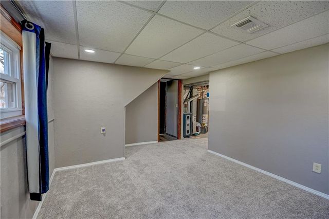 2204 Keystone Place, Blue Springs, MO 64014