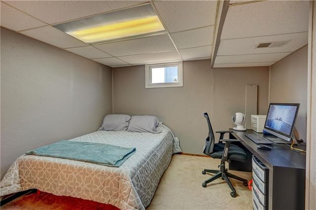 2204 Keystone Place, Blue Springs, MO 64014