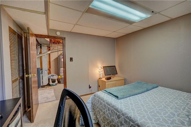 2204 Keystone Place, Blue Springs, MO 64014