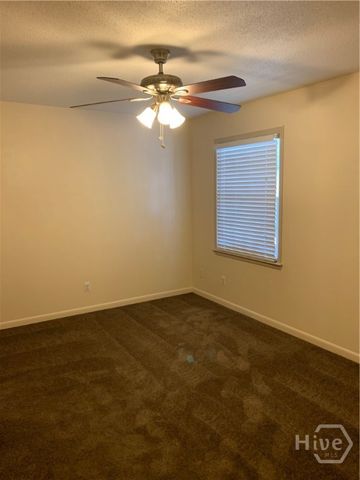 455 Mall Boulevard 36, Savannah, GA 31406