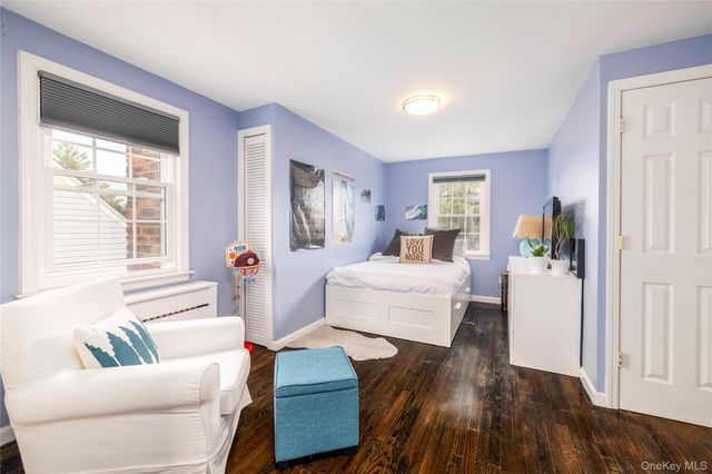 1714 Broadway, New Hyde Park, NY 11040