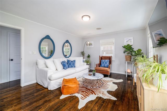 1714 Broadway, New Hyde Park, NY 11040