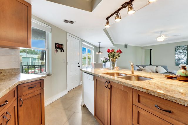 3296 SE Aster Lane, Stuart, FL 34994