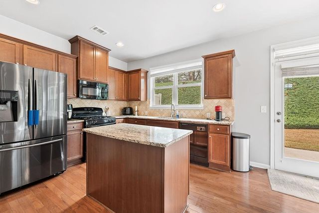 3342 Sardis Bend Drive, Buford, GA 30519