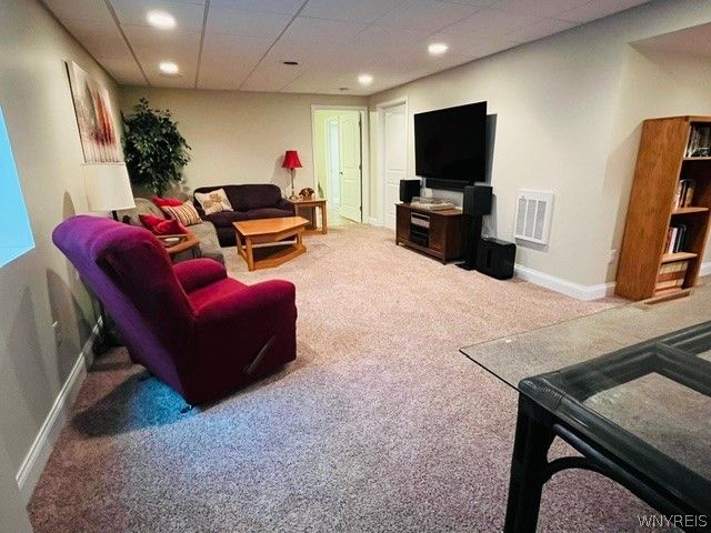 283 Carriage Path Court, Webster, NY 14580